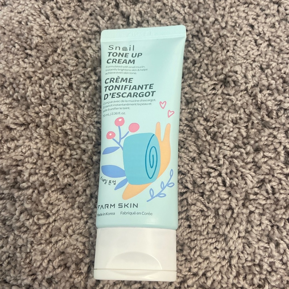 Farm skin, snail tune up moisturizer